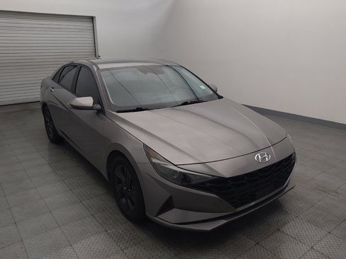 Used 2022 Hyundai Elantra SEL w/ Convenience Package image 13