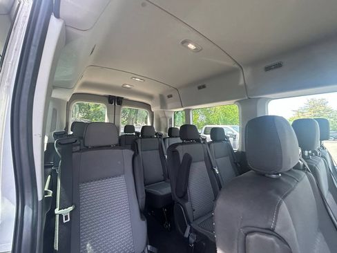Used 2023 Ford Transit 350 XLT RWD image 14