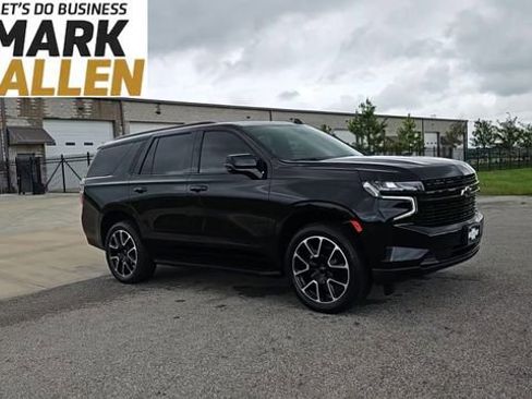 Used 2023 Chevrolet Tahoe RST w/ Luxury Package AWD/4WD image 2