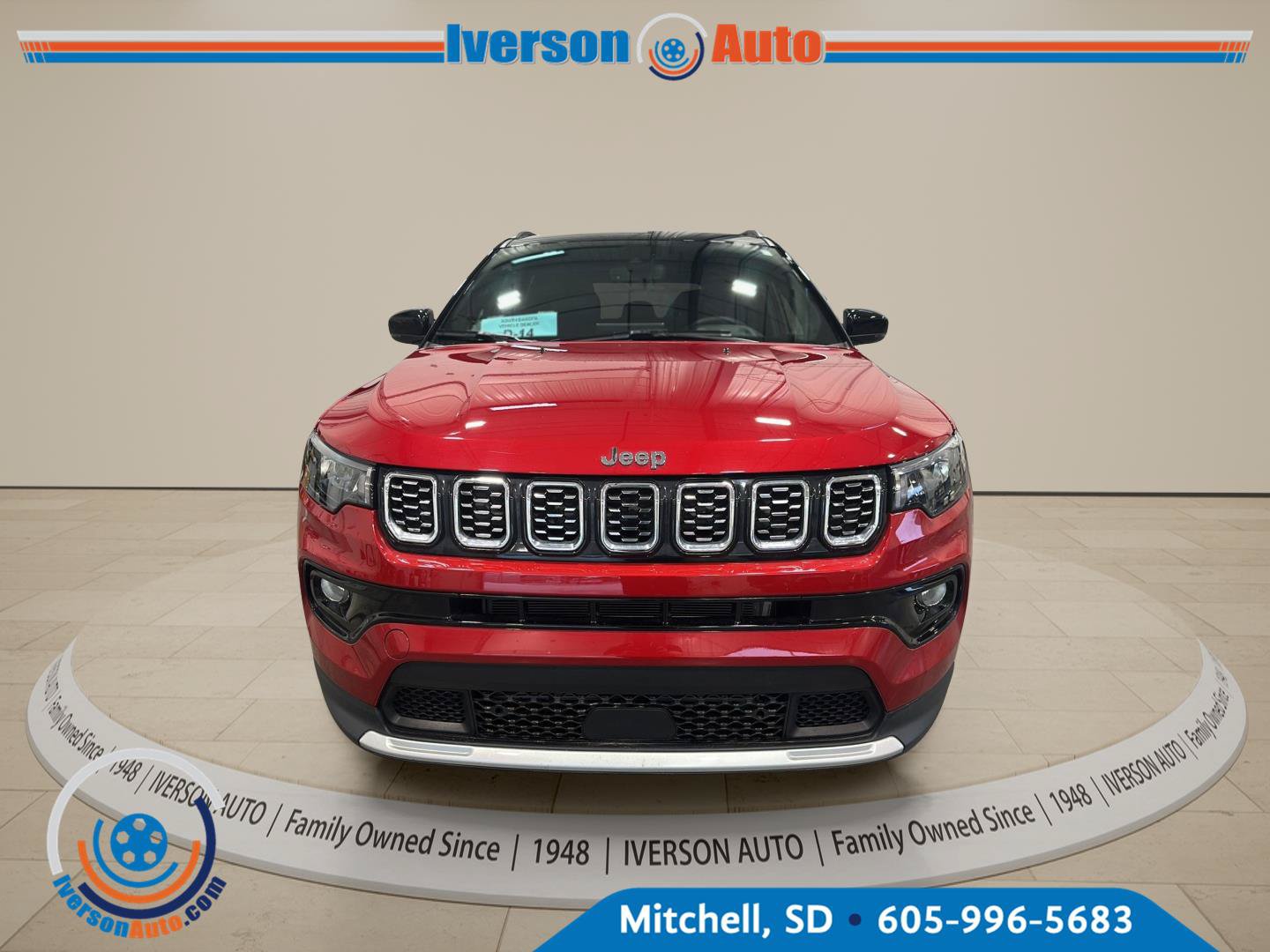 Used 2025 Jeep Compass Limited AWD/4WD image 2