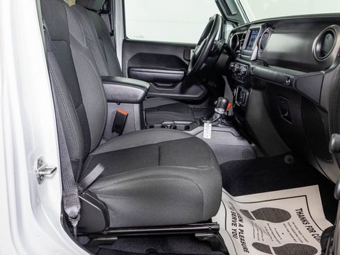 Used 2023 Jeep Gladiator Sport w/ Trailer Tow Package image 43