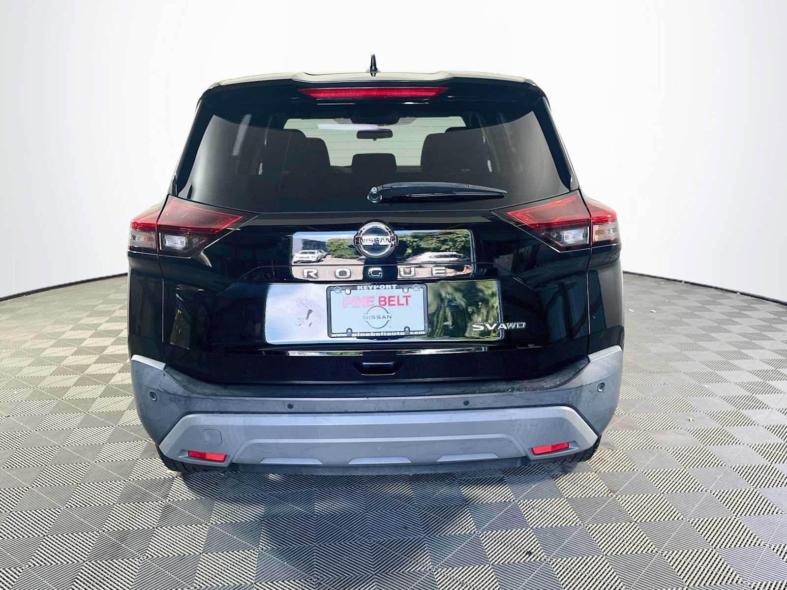Used 2021 Nissan Rogue SV AWD/4WD image 5