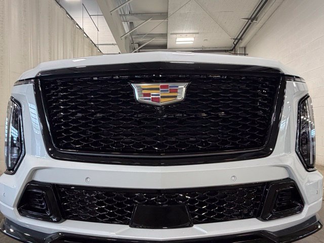 New 2026 Cadillac Escalade V w/ LPO, Floor Liner Package AWD/4WD image 32