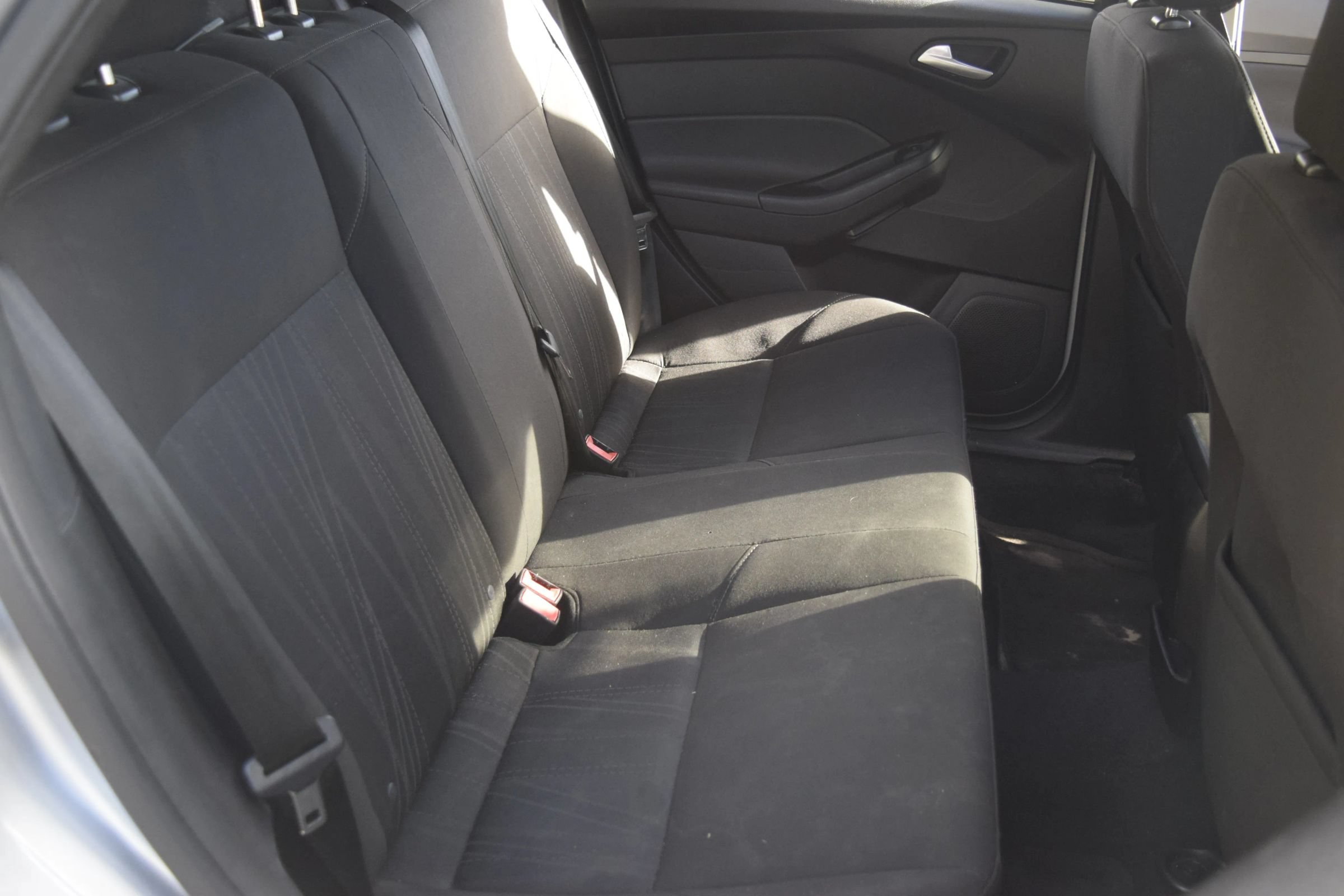 Used 2015 Ford Focus SE FWD image 8