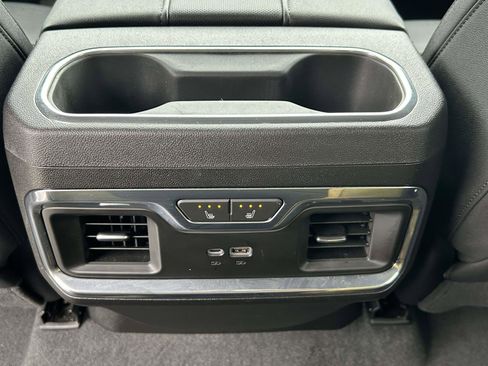 Used 2024 Chevrolet Silverado 1500 LTZ image 15