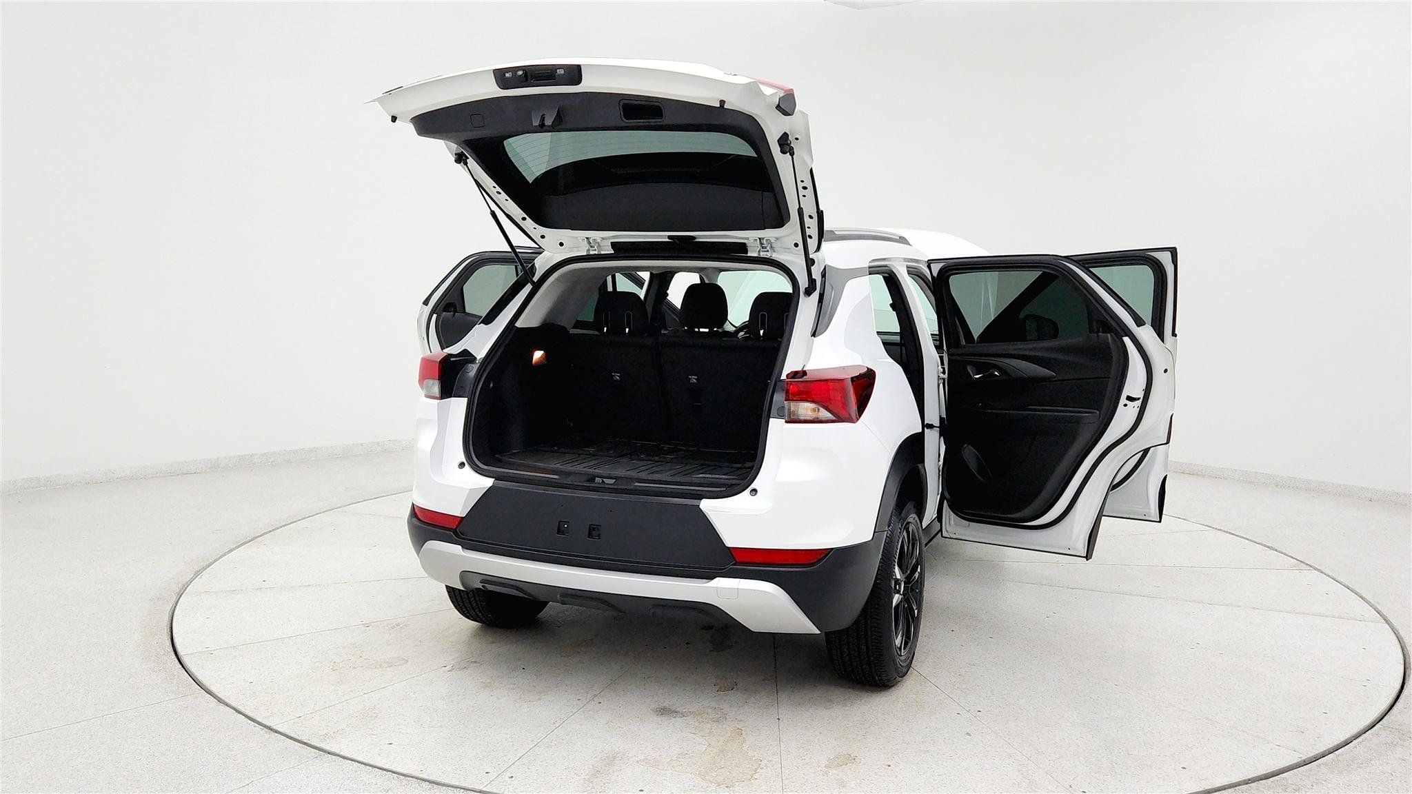 Used 2023 Chevrolet TrailBlazer LT w/ Convenience Package FWD image 31