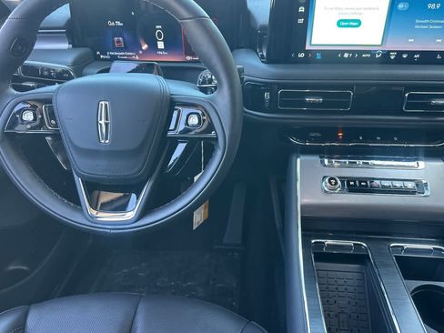 New 2026 Lincoln Aviator AWD image 15