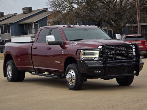 Used 2023 RAM 3500 Laramie image 3