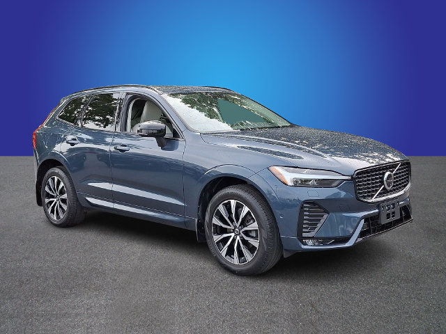 Used 2024 Volvo XC60 B5 Plus w/ Protection Package Premier AWD/4WD image 3