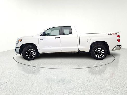 Used 2018 Toyota Tundra SR5 w/ TRD Off Road Package image 9