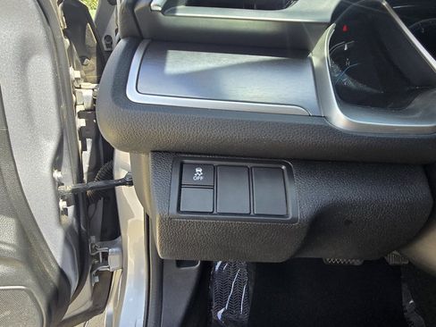 Used 2016 Honda Civic EX-T image 18