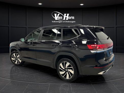 Used 2025 Volkswagen Atlas SE image 5