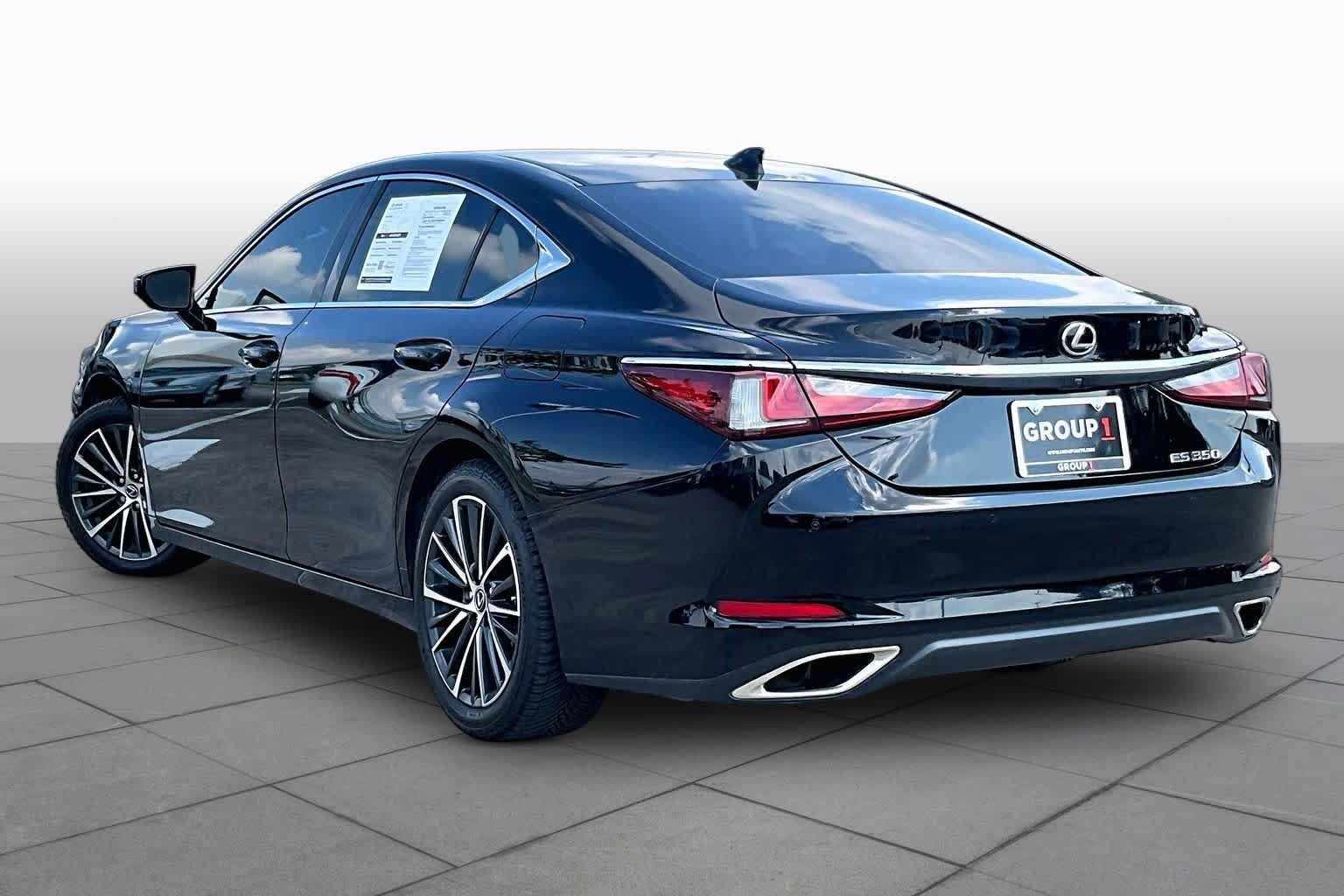 Used 2024 Lexus ES 350 w/ Premium Package FWD image 10