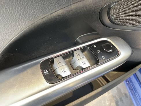 Used 2022 Mercedes-Benz C 300 Sedan image 16