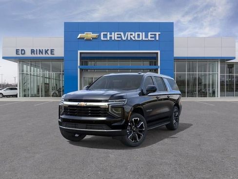 New 2025 Chevrolet Suburban LS AWD/4WD image 8