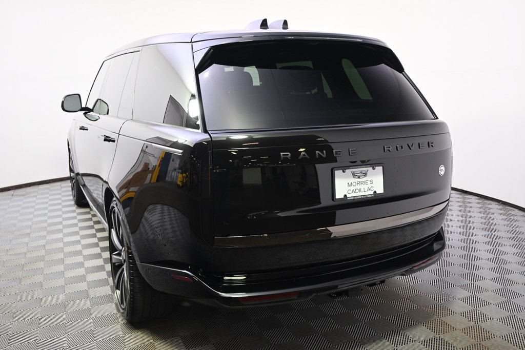 Used 2024 Land Rover Range Rover SV AWD/4WD image 4