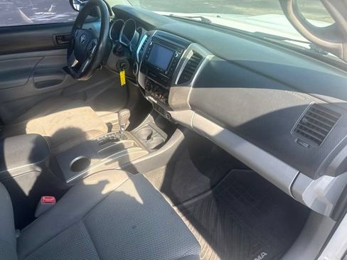 Used 2015 Toyota Tacoma 4x4 Double Cab w/ TRD Sport Package image 22