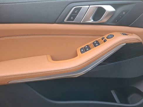 Used 2021 BMW X5 xDrive40i w/ Convenience Package image 8