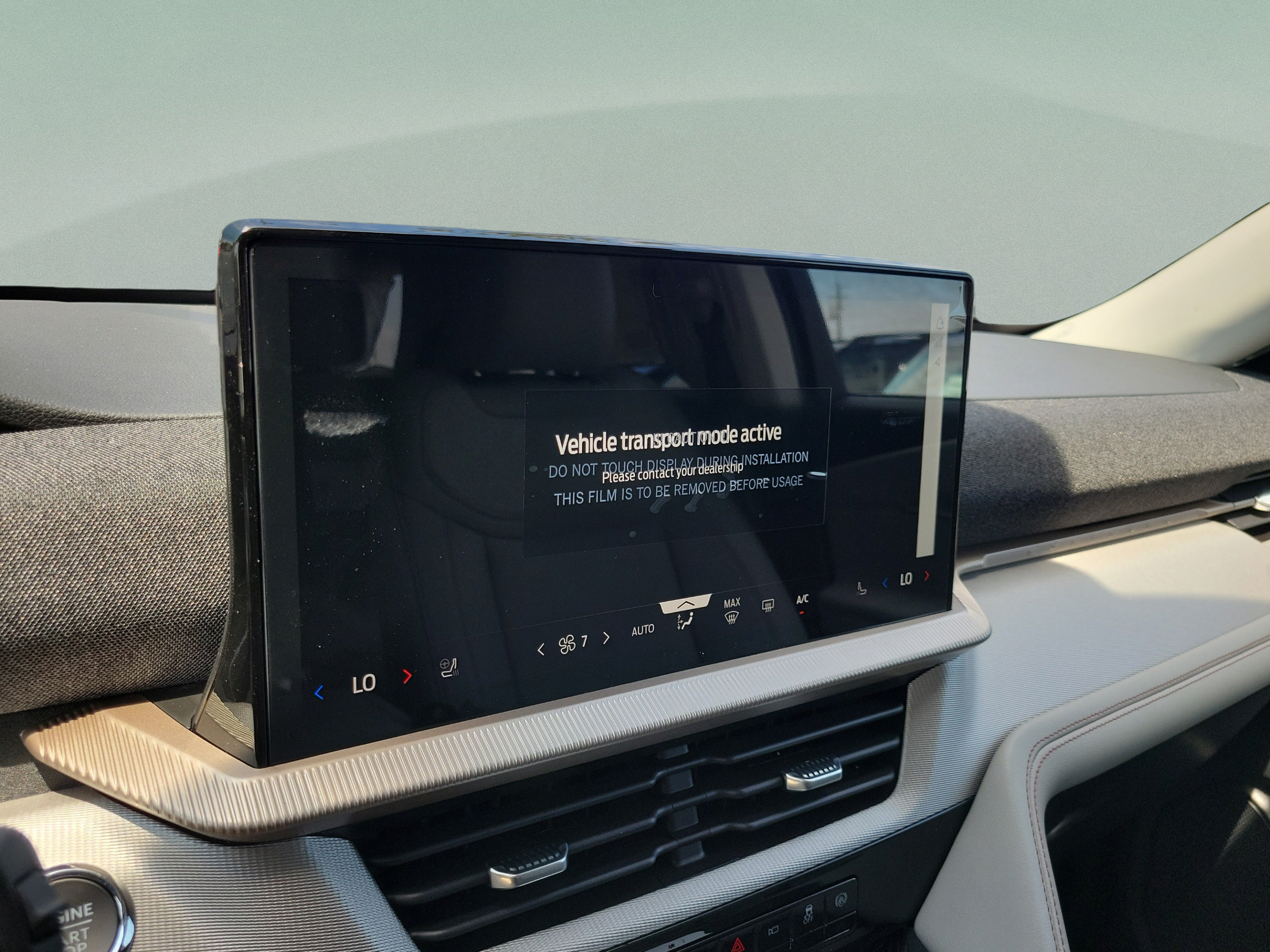New 2026 Ford Explorer Active w/ Active Comfort Package RWD image 25
