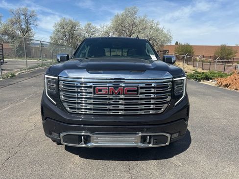 Used 2024 GMC Sierra 1500 Denali w/ Denali Reserve Package AWD/4WD image 2