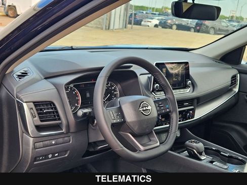 New 2026 Nissan Rogue SV FWD image 13