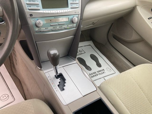 Used 2009 Toyota Camry Hybrid w/ Upgrade Pkg FWD image 25