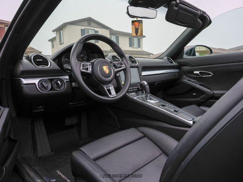 Used 2025 Porsche 718 Boxster image 52