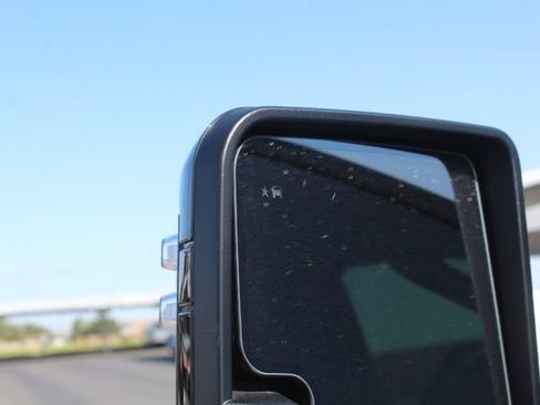 Certified 2025 GMC Sierra 2500 Denali Ultimate AWD/4WD image 14