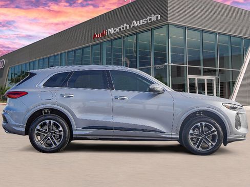 New 2025 Audi Q5 Premium Plus image 3