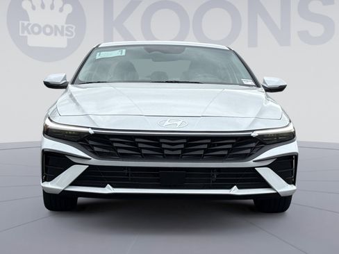 New 2026 Hyundai Elantra Limited FWD image 11