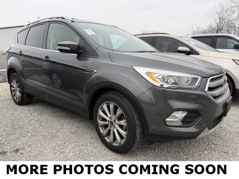 Used 2017 Ford Escape Titanium image 1