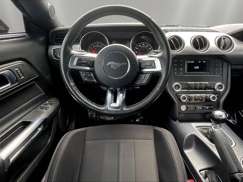 Used 2022 Ford Mustang GT RWD image 8