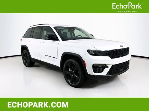 Used 2023 Jeep Grand Cherokee Limited w/ Black Appearance Package image 1