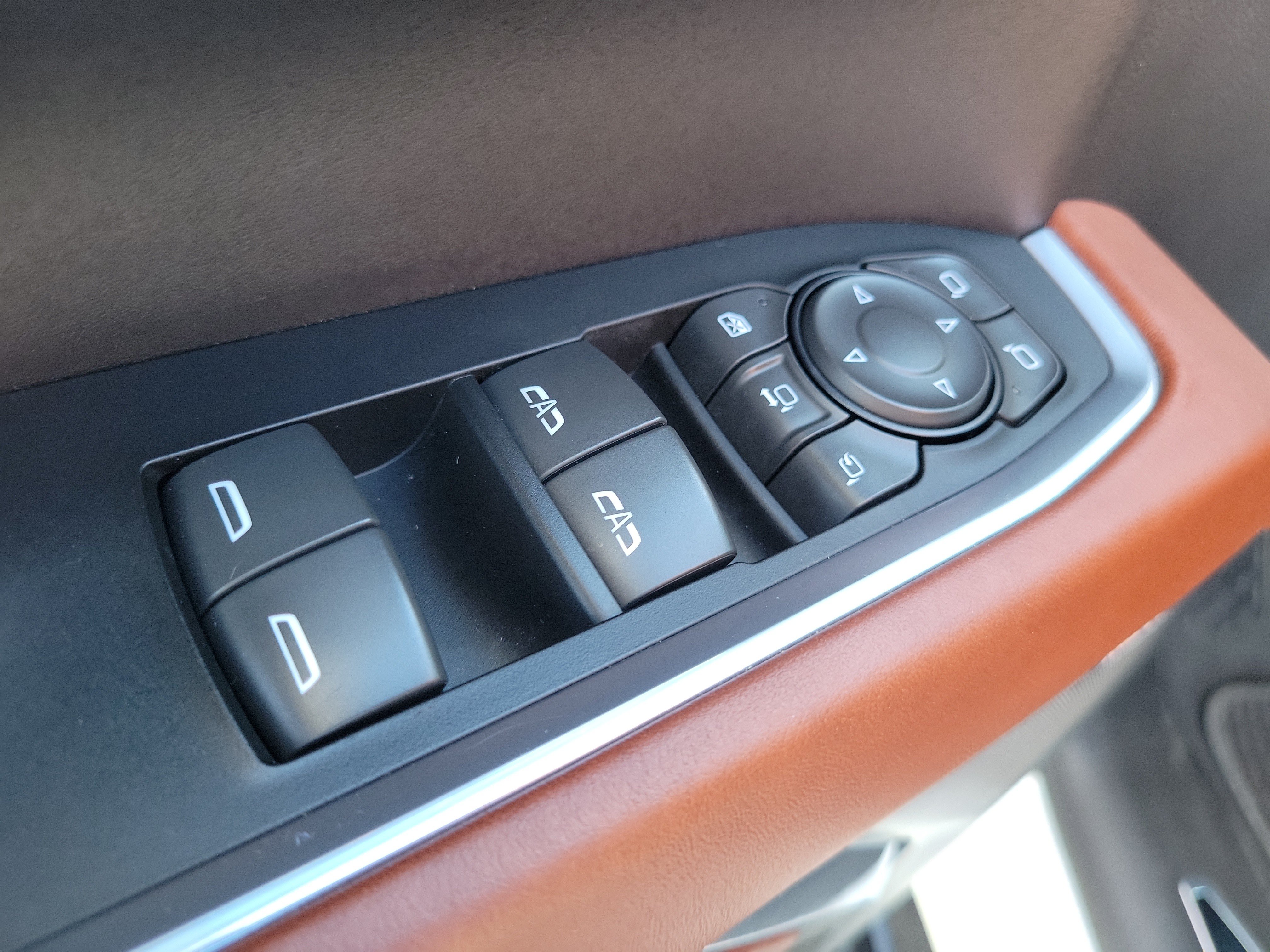Used 2024 GMC Sierra 2500 Denali Ultimate AWD/4WD image 19
