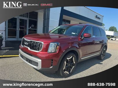 Used 2024 Kia Telluride EX w/ EX Captain's Chair Package