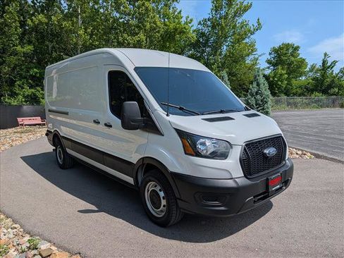 Used 2024 Ford Transit 250 148 Medium Roof RWD image 7