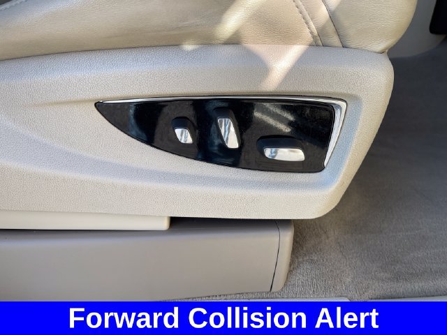 Used 2015 Cadillac Escalade Premium AWD/4WD image 37