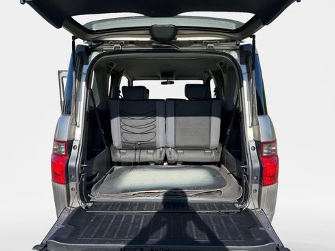 Used 2004 Honda Element EX image 11