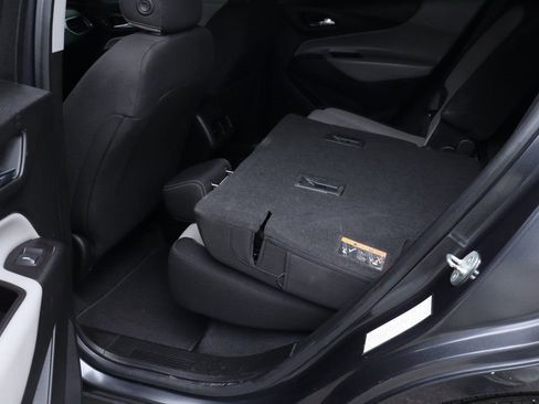 Used 2022 Chevrolet Equinox LT image 39