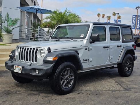 Used 2024 Jeep Wrangler Unlimited Sport AWD/4WD image 4