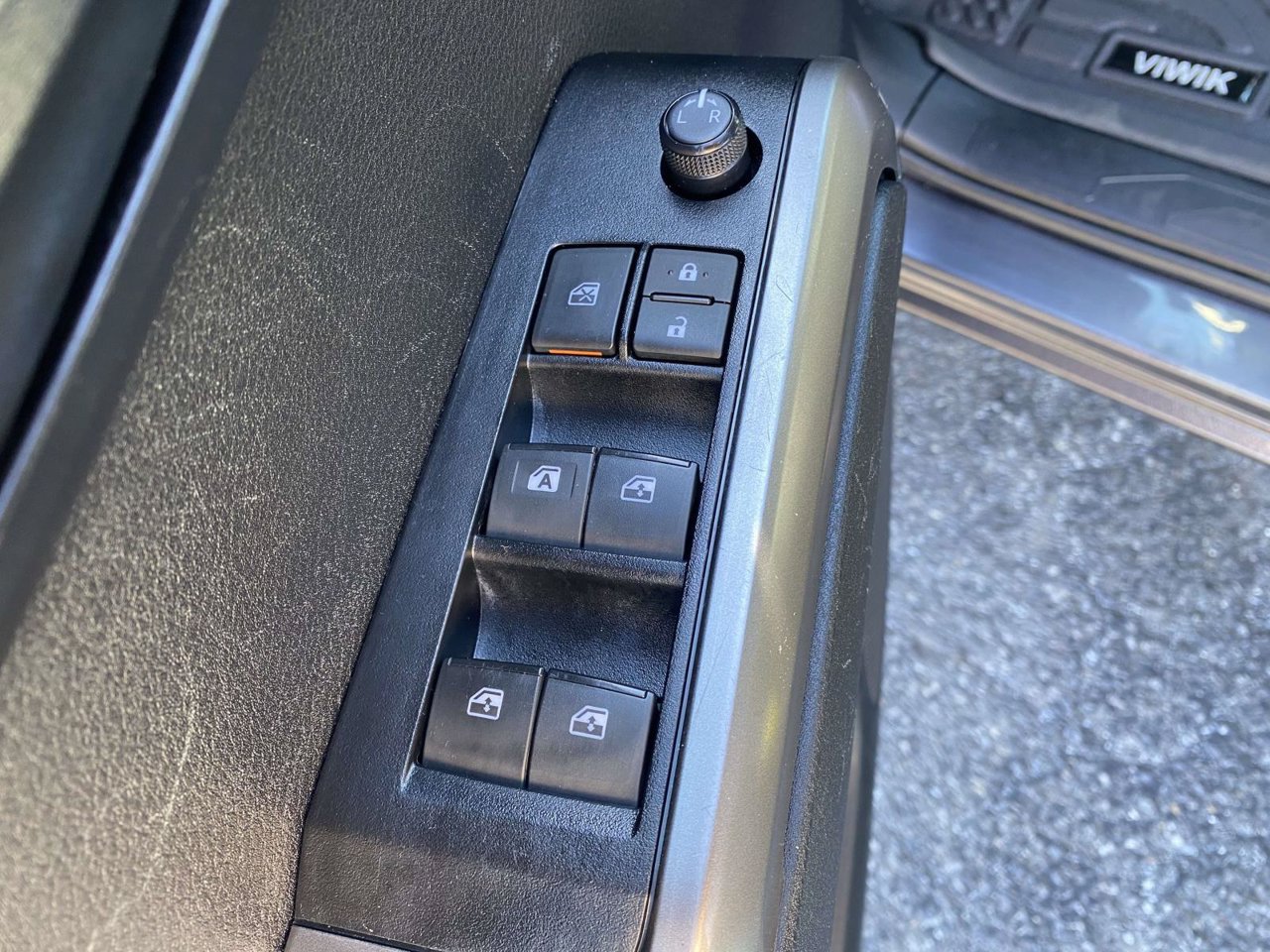 Used 2023 Toyota Tacoma SR5 RWD image 27