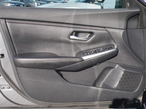 Used 2020 Nissan Sentra SR w/ Electronics Package FWD image 29