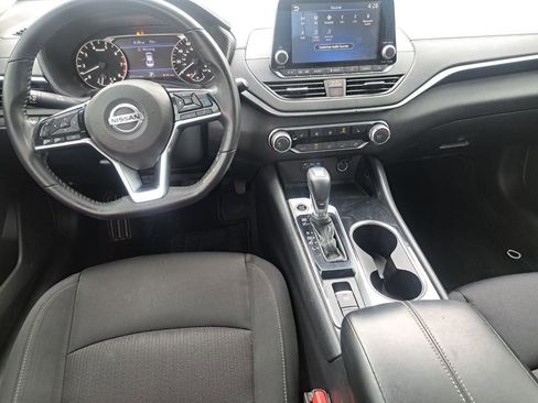 Used 2021 Nissan Altima 2.5 SV w/ SV Premium Package image 21