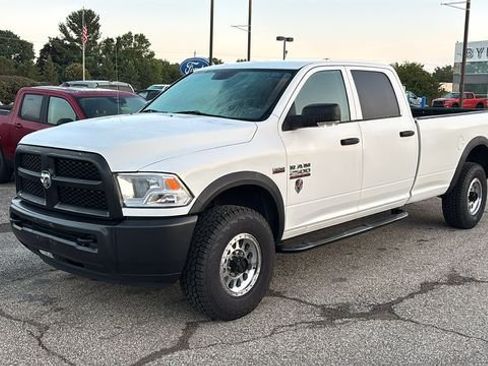 Used 2013 RAM 2500 Tradesman w/ Protection Group AWD/4WD image 3