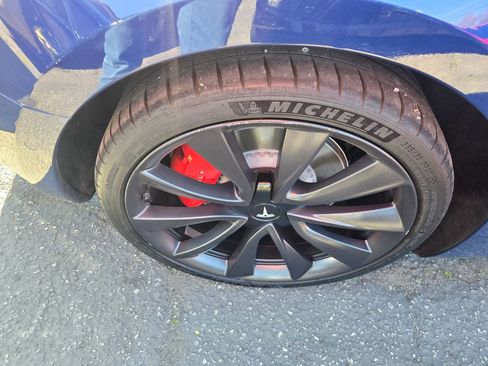 Used 2020 Tesla Model 3 Performance image 27