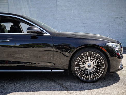 Used 2023 Mercedes-Benz Maybach S 680 4MATIC image 17