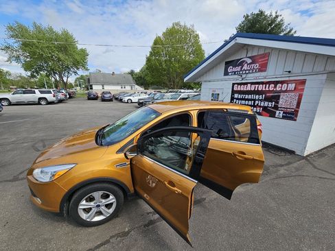 Used 2016 Ford Escape SE AWD/4WD image 25