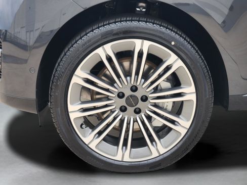 New 2026 Land Rover Range Rover SE AWD/4WD image 29