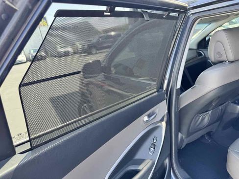 Used 2017 Hyundai Santa Fe Limited w/ Cargo Package FWD image 38
