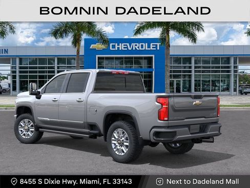 New 2026 Chevrolet Silverado 2500 High Country w/ High Country Premium Package AWD/4WD image 4